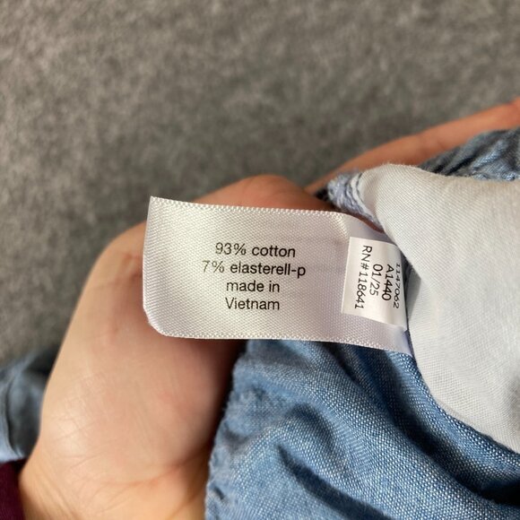 NWT Lane Bryant Mid-Rise Capri Pants Womens 22/24 Blue Chambray - Picture 5 of 13